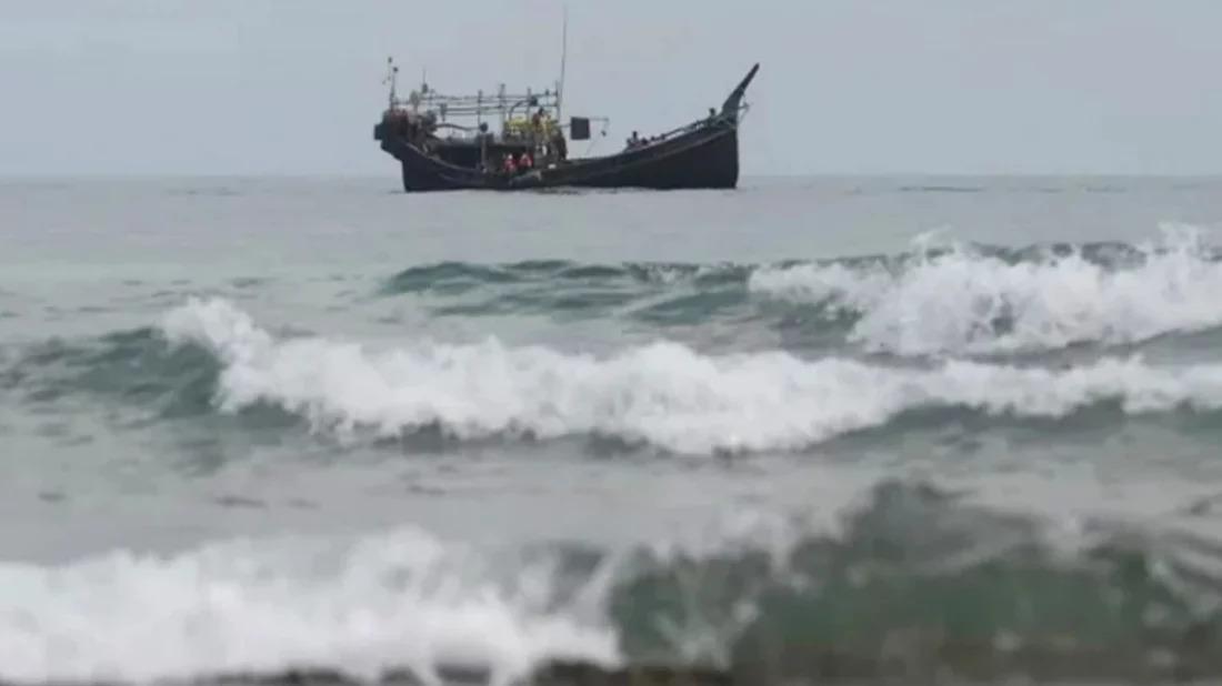 উখিয়ায় সাগরপাড় থেকে তিনটি মরদেহ উদ্ধার