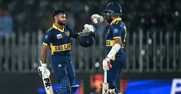 ৪২৯ রান তাড়া করে ইংল্যান্ডকে হারাল শ্রীলঙ্কা