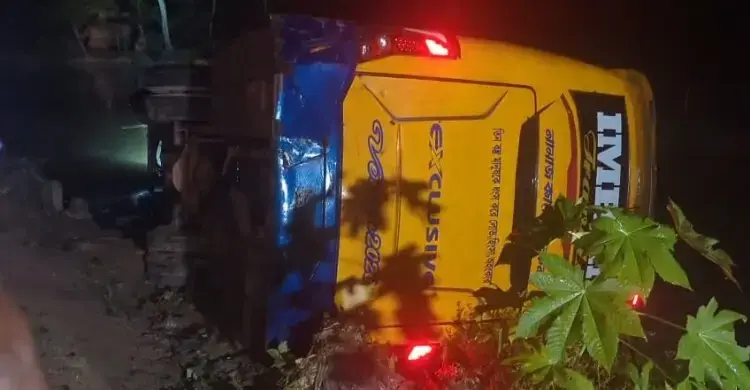পটুয়াখালীতে বাস-অটোরিকশা সংঘর্ষে নিহত ৪