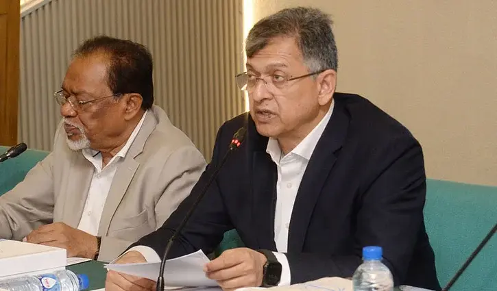 রোহিঙ্গা সংকট: প্রত্যাবাসনের অপেক্ষায় প্রায় ১২ লাখ, বাড়ছে নিরাপত্তা ও মানবিক চাপ