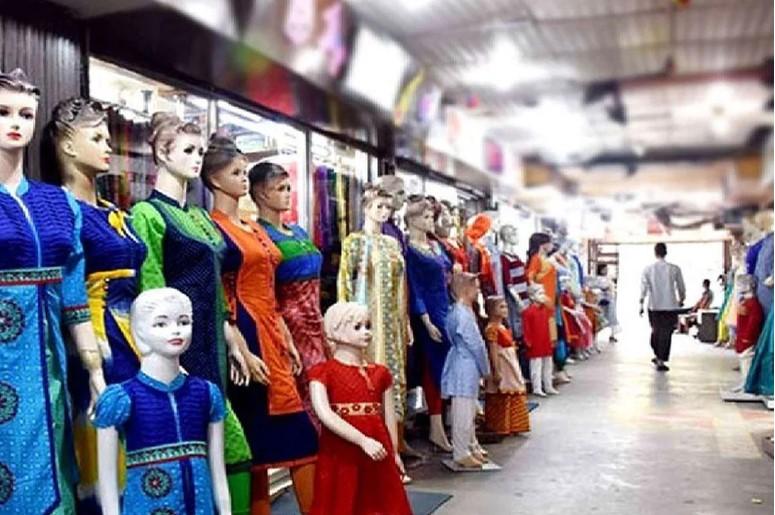 দুর্গাপূজায় রাত ১০টা পর্যন্ত খোলা থাকবে শপিংমল-দোকানপাট