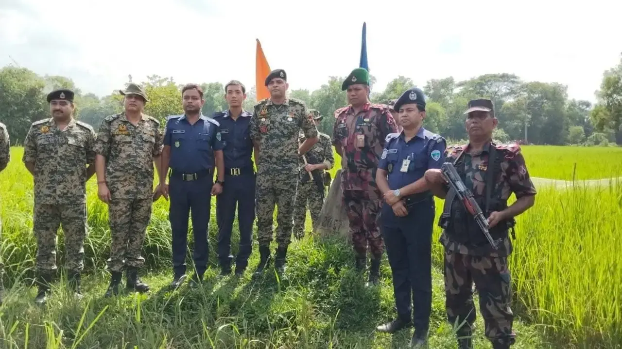 কুমিল্লার দুই পুলিশ সদস্যকে ফেরত দিল বিএসএফ