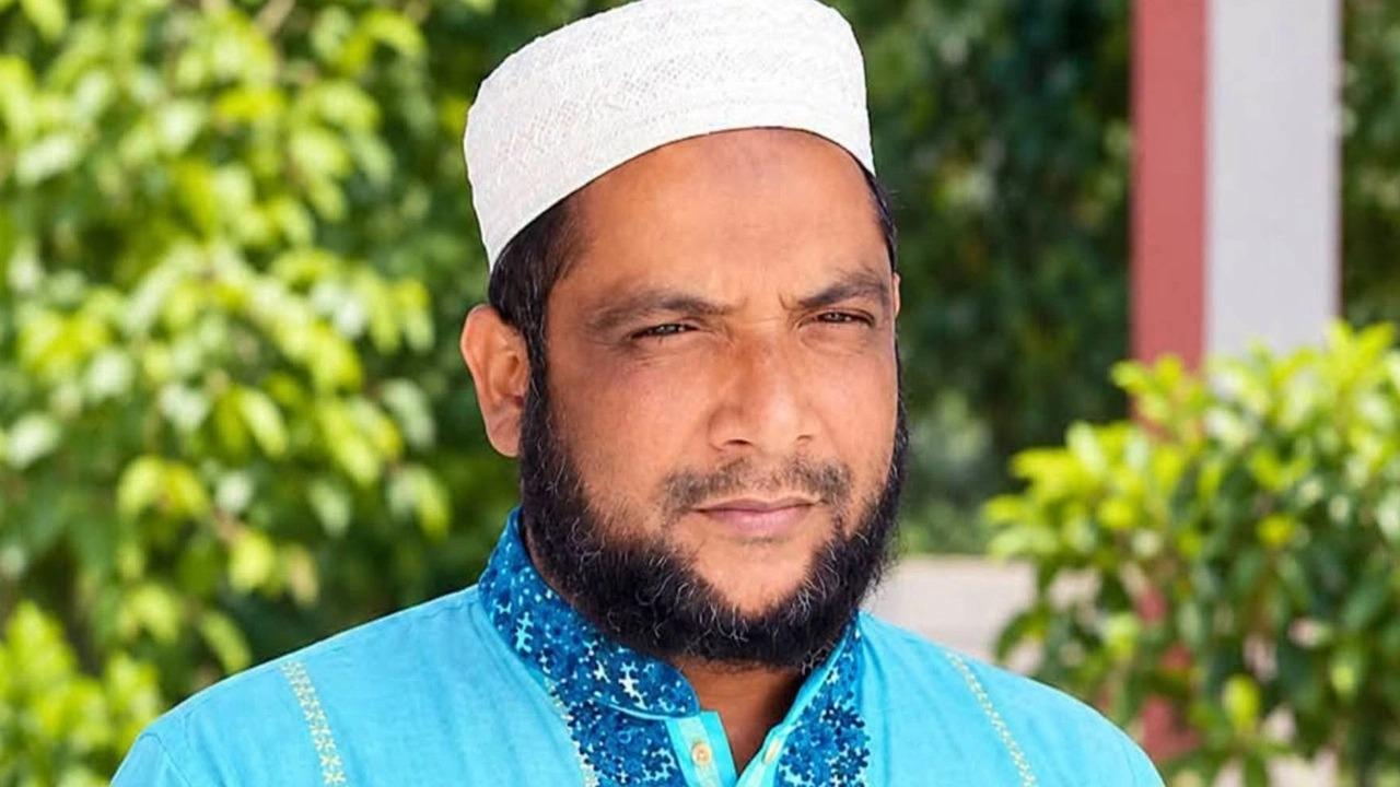 ১৮ বস্তা ইউরিয়া সার মজুতের ঘটনায় জামায়াত নেতা মনিরুল ইসলাম বহিষ্কার