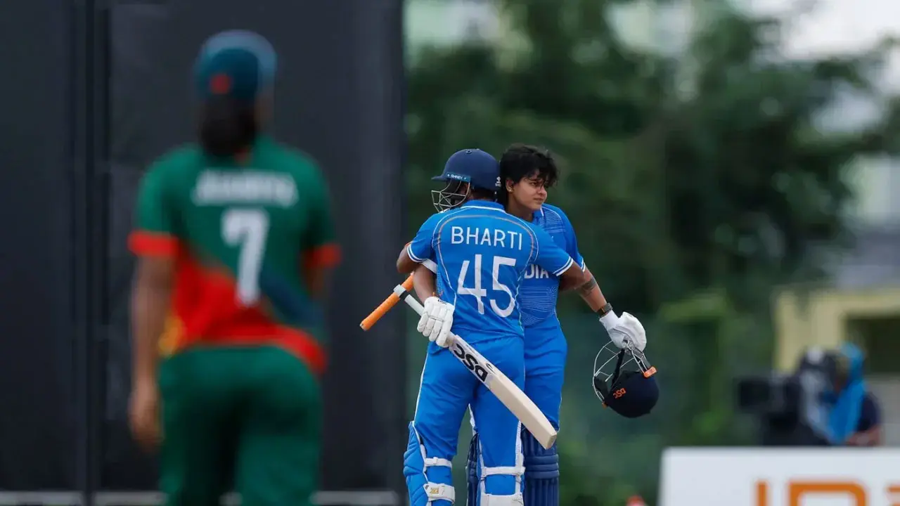 সংযুক্ত ছবি