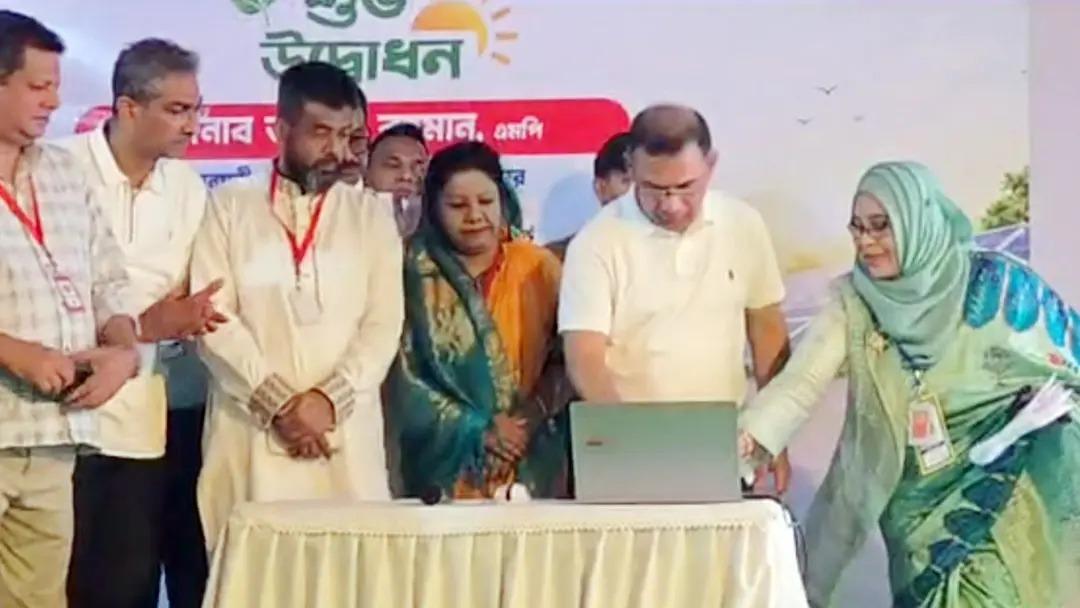 দেশের প্রথম সৌরবিদ্যুৎ প্রকল্পের উদ্বোধন করলেন প্রধানমন্ত্রী