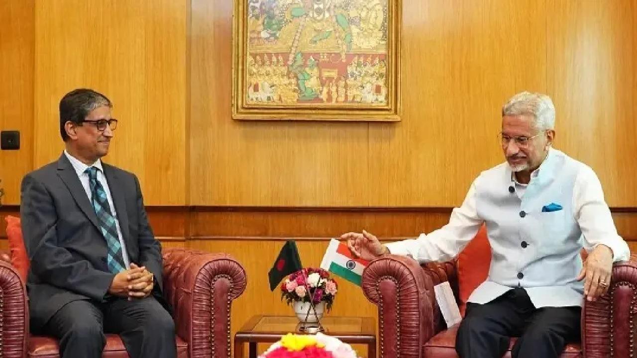জয়শঙ্করের সঙ্গে বাংলাদেশের হাইকমিশনার হামিদুল্লাহর বিদায়ী সাক্ষাৎ