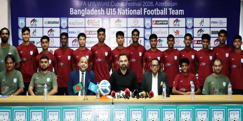 ফুটবলারদের উন্নত বুট দেওয়ার উদ্যোগ প্রতিমন্ত্রীর