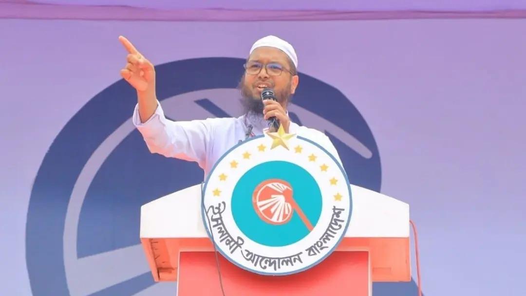 সংযুক্ত ছবি