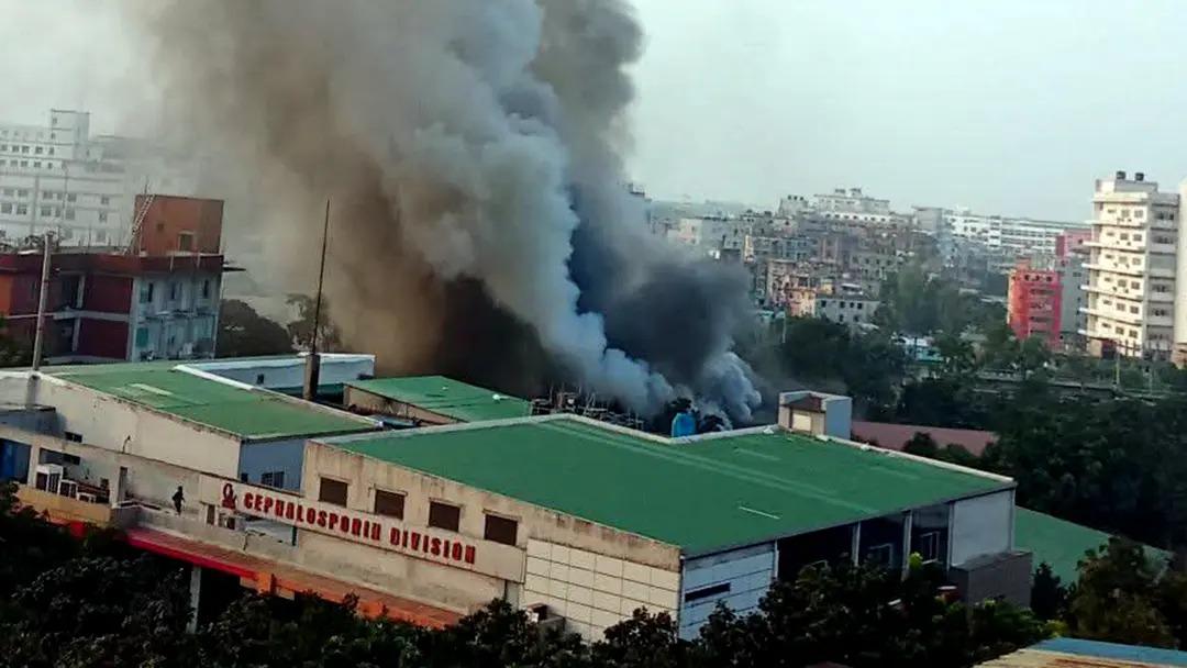 সংযুক্ত ছবি