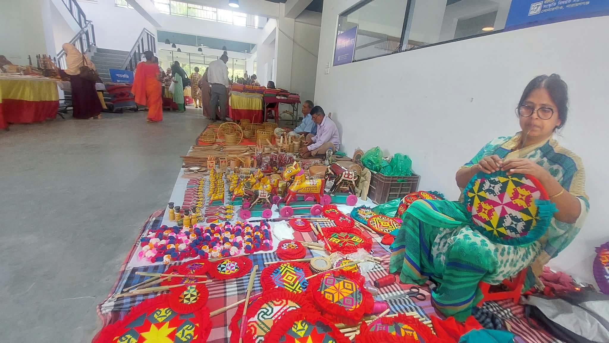সোনারগাঁয়ে ৮ দিন ব্যাপী লালন কারুমেলা শুরু