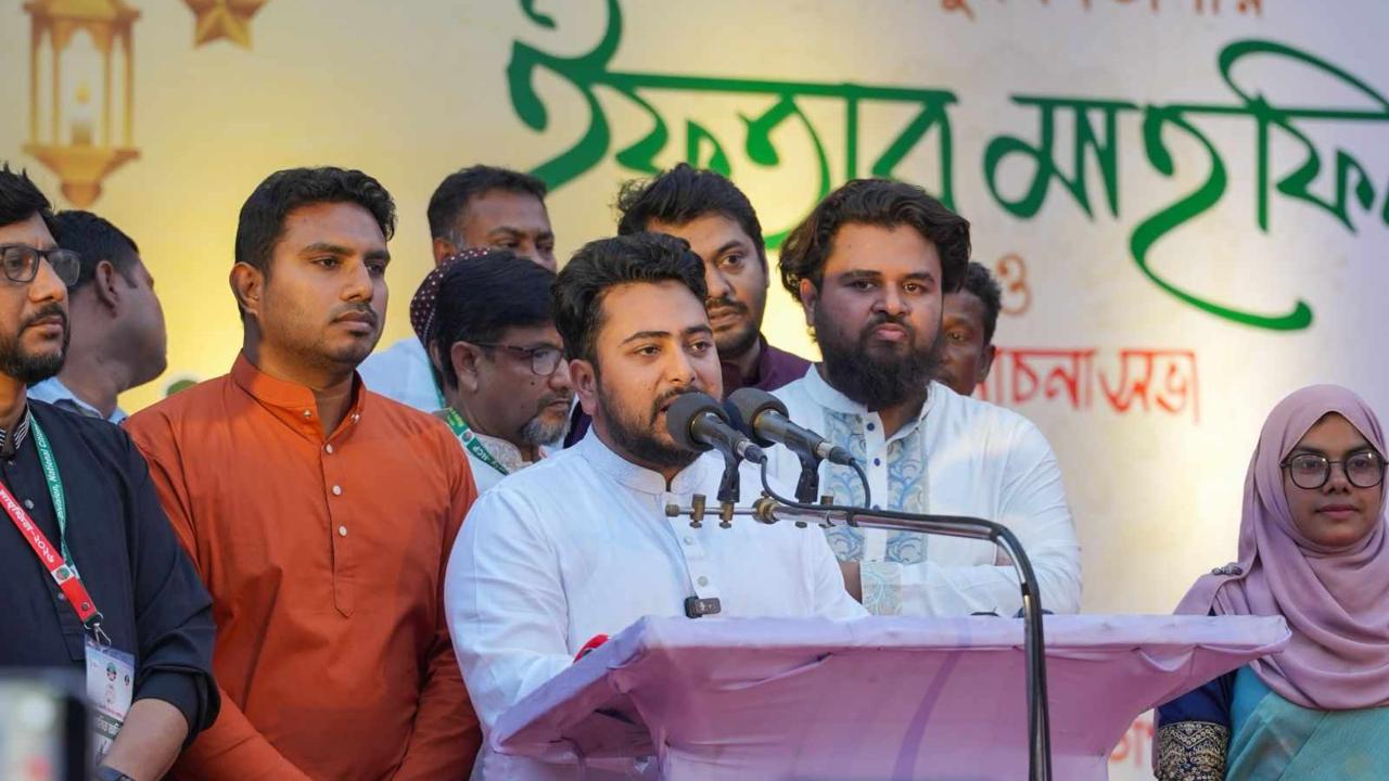 গৌরবের মুক্তিযুদ্ধকে ভূলুণ্ঠিত করা আ. লীগকে পুনর্বাসন করা যাবে না : নাহিদ ইসলাম