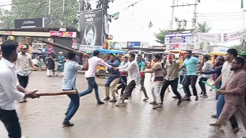 নারায়ণগঞ্জে তোলারাম কলেজে শিবির-ছাত্রদল সংঘর্ষ, আহত ৫