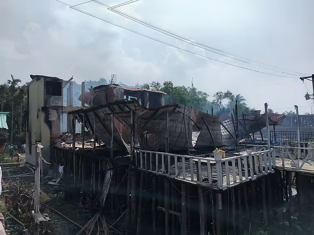 কক্সবাজারে রিসোর্টে আগুনে নিহত ১০, নিখোঁজ ৬