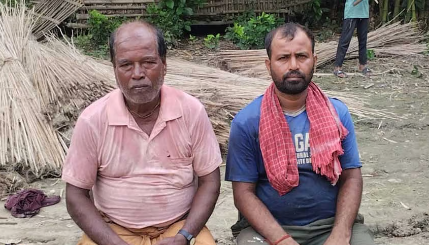 বাংলাদেশিকে বিএসএফ তুলে নেওয়ার পর ২ ভারতীয়কে ধরে আনল স্থানীয়রা, পতাকা বৈঠকে হস্তান্তর
