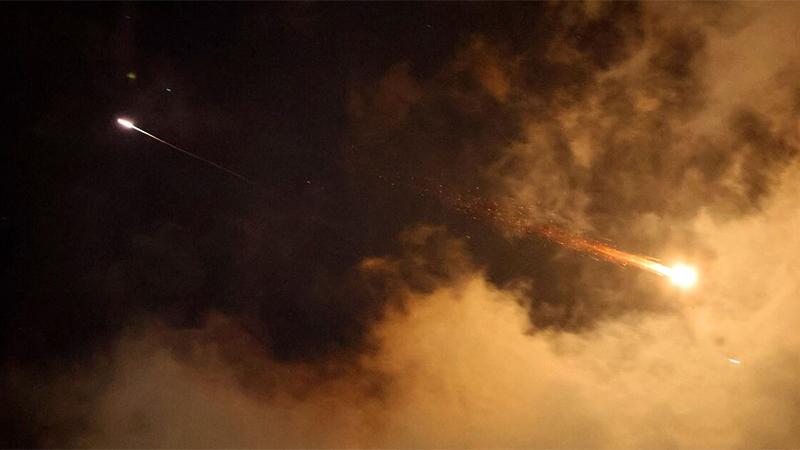 কাতারে যুক্তরাষ্ট্রের বিমানঘাঁটিতে সরাসরি আঘাত হানল ইরানি মিসাইল