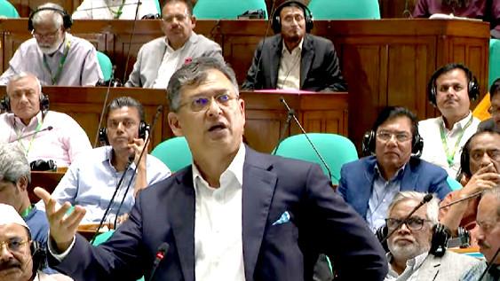 শুধু রাজনৈতিক হিস্যা চাইলে হবে না, সংবিধান সংশোধনেও আসতে হবে: স্বরাষ্ট্রমন্ত্রী