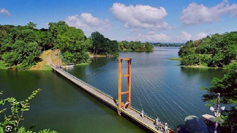 সংযুক্ত ছবি