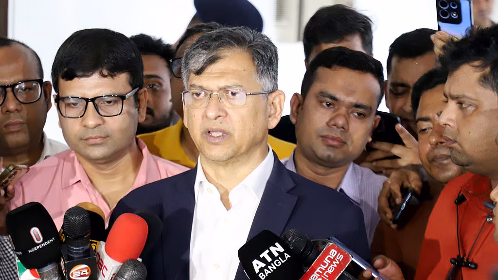আগস্টে আওয়ামী লীগ সক্রিয় হতে পারবে না, ‘এত মুরোদ নেই’: স্বরাষ্ট্রমন্ত্রী