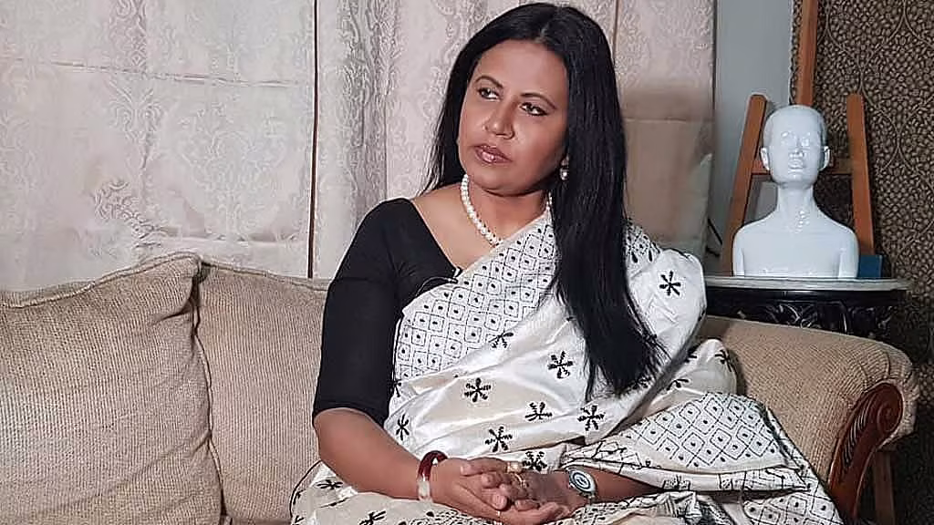 সংযুক্ত ছবি