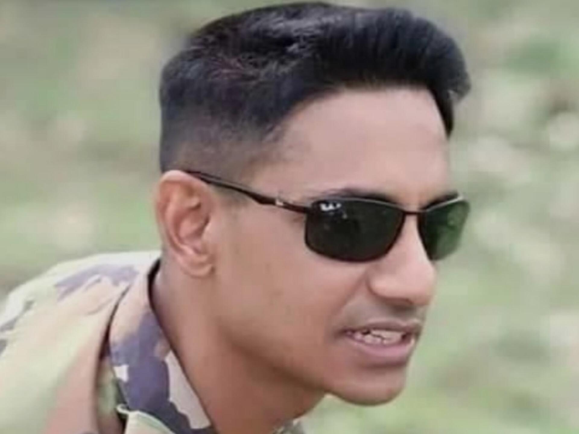 সংযুক্ত ছবি
