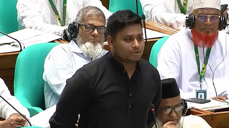 সংসদে এবার গাড়ি চাইলেন হাসনাত আবদুল্লাহ