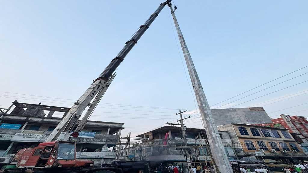 বেনাপোলে হচ্ছে ১৩০ ফুট উঁচু পতাকাস্তম্ভ