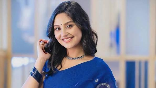 নীহা পাকিস্তানে নাকি নেপালে—সঙ্গীকে নিয়ে রহস্য