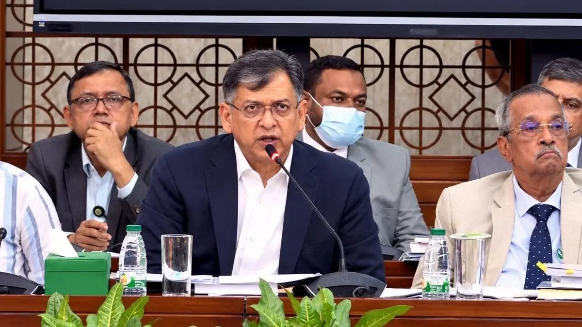 তত্ত্বাবধায়ক সরকারের প্রধান কে হবেন, জানালেন স্বরাষ্ট্রমন্ত্রী