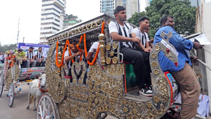 চ্যাম্পিয়নদের ঘর ভেঙ্গে পুরোনো জৌলুসে মোহামেডানের তারকাবহুল দল