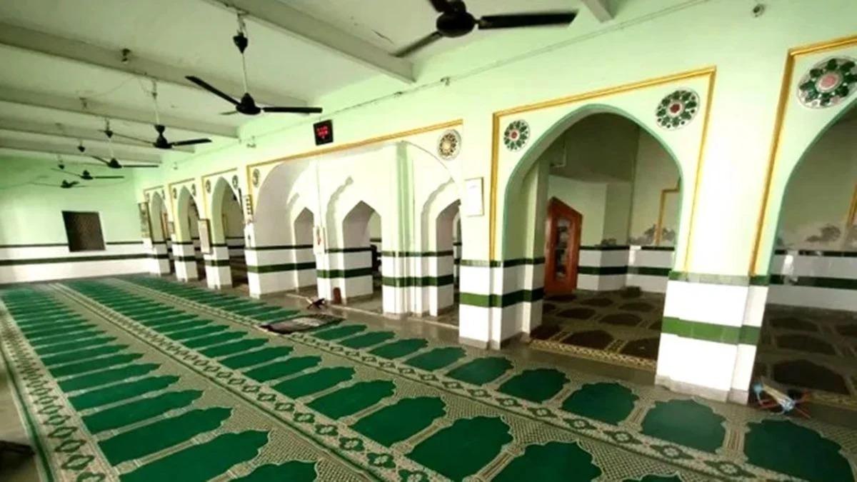 দিল্লিতে মোদির বাসভবনের পাশে অবস্থিত ঐতিহাসিক মসজিদ খালি করা...