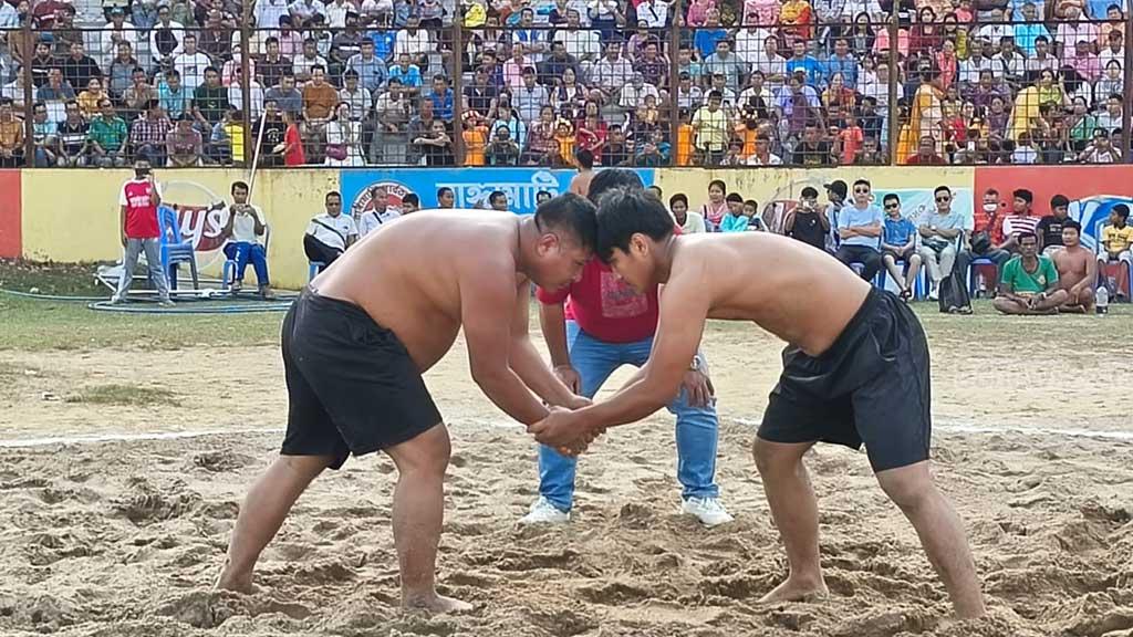 রাঙামাটিতে বলি খেলায় চ্যাম্পিয়ন দিপু দেওয়ান