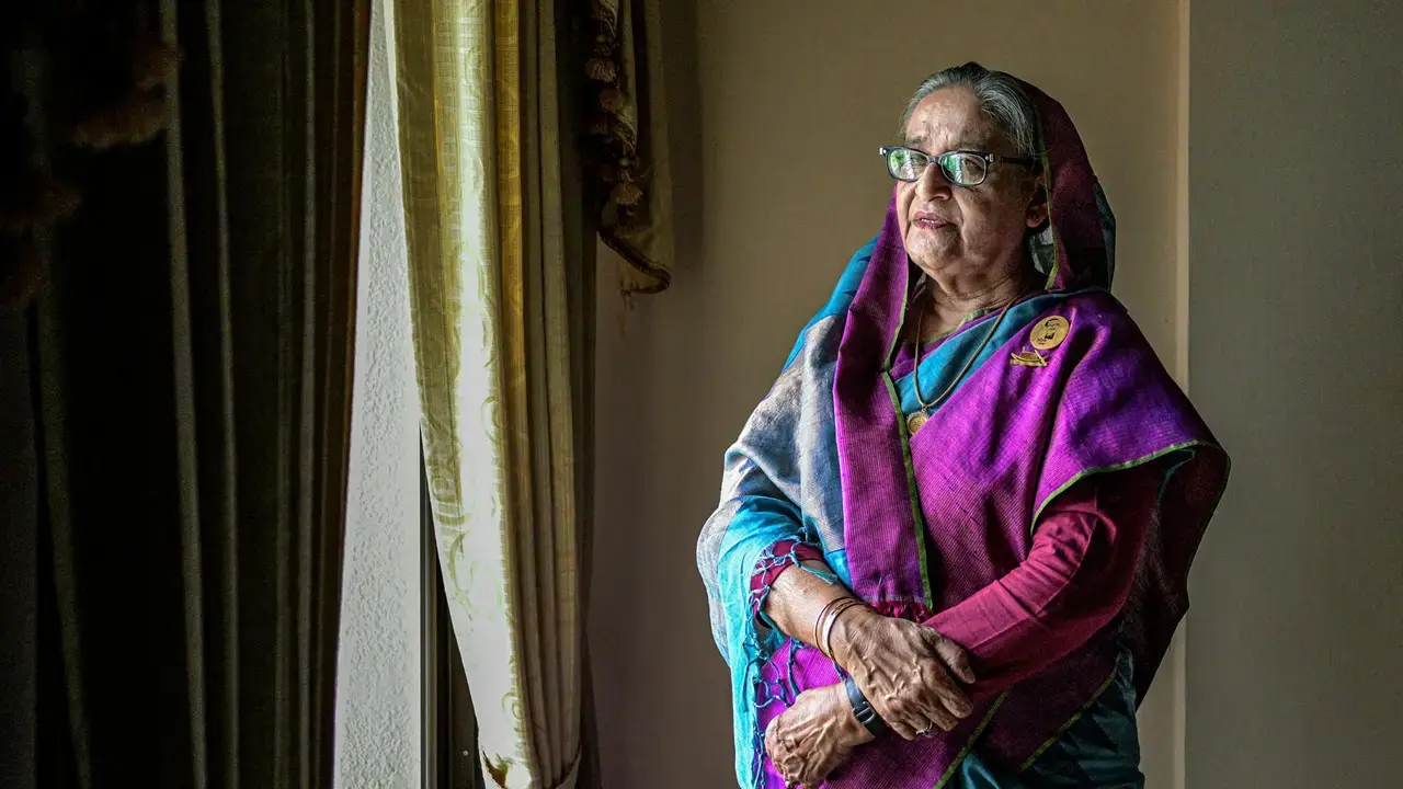লোকসভায় প্রতিবেদন : ভারতে শেখ হাসিনাকে রাজনৈতিক কর্মসূচির সুযোগ দেওয়া হয়নি