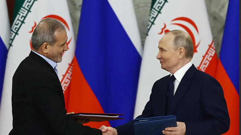 মার্কিন গণমাধ্যমের প্রতিবেদন : যুক্তরাষ্ট্রের অবস্থান সম্পর্কে ইরানকে গোয়েন্দা তথ্য দিচ্ছে রাশিয়া