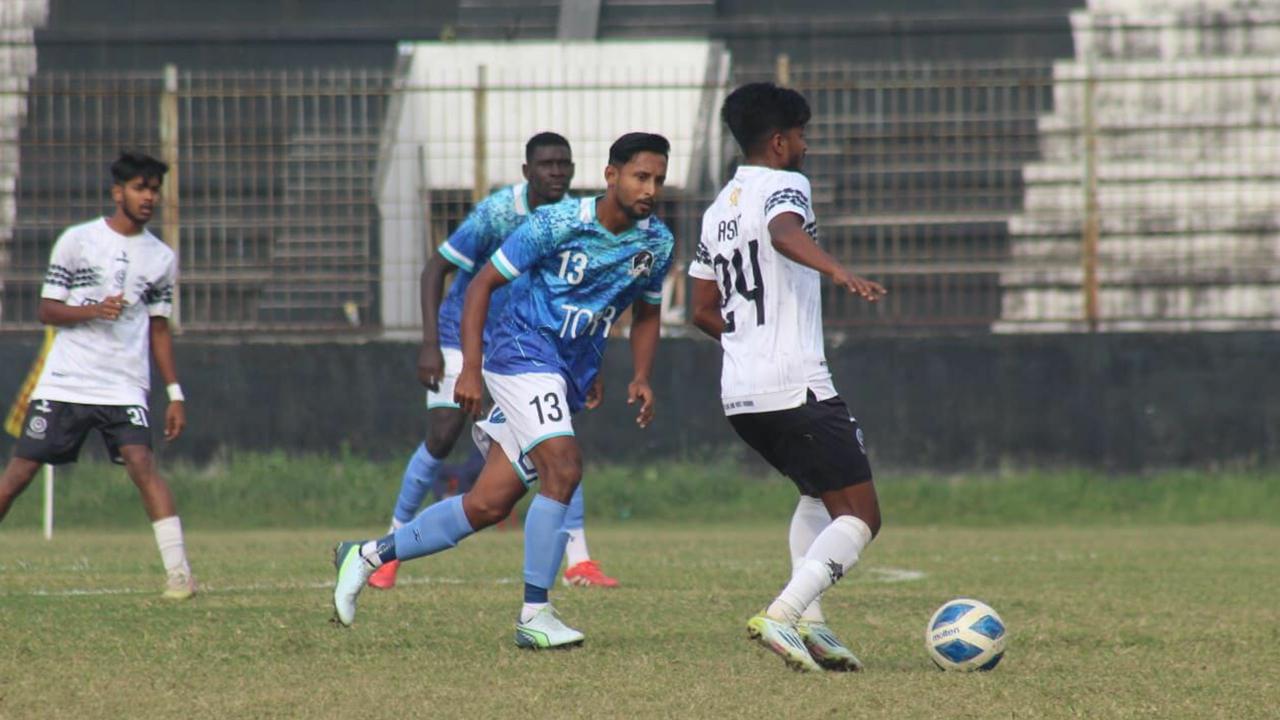 মোহামেডানকে হারিয়ে বসুন্ধরা কিংসের ঘাড়ে নিশ্বাস ফর্টিস এফসির