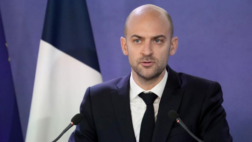 ইরানে হামলা আন্তর্জাতিক আইনের লঙ্ঘন : ফ্রান্স