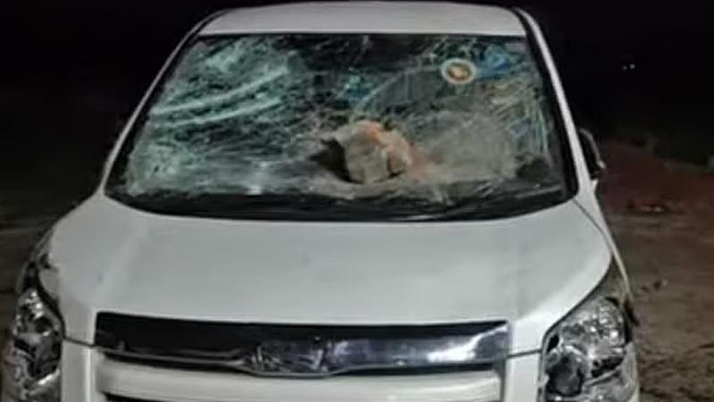 নেত্রকোণায় জামায়াত এমপির গাড়িতে হামলা ও ভাঙচুর, অভিযোগ বিএনপি নেতাকর্মীদের বিরুদ্ধে