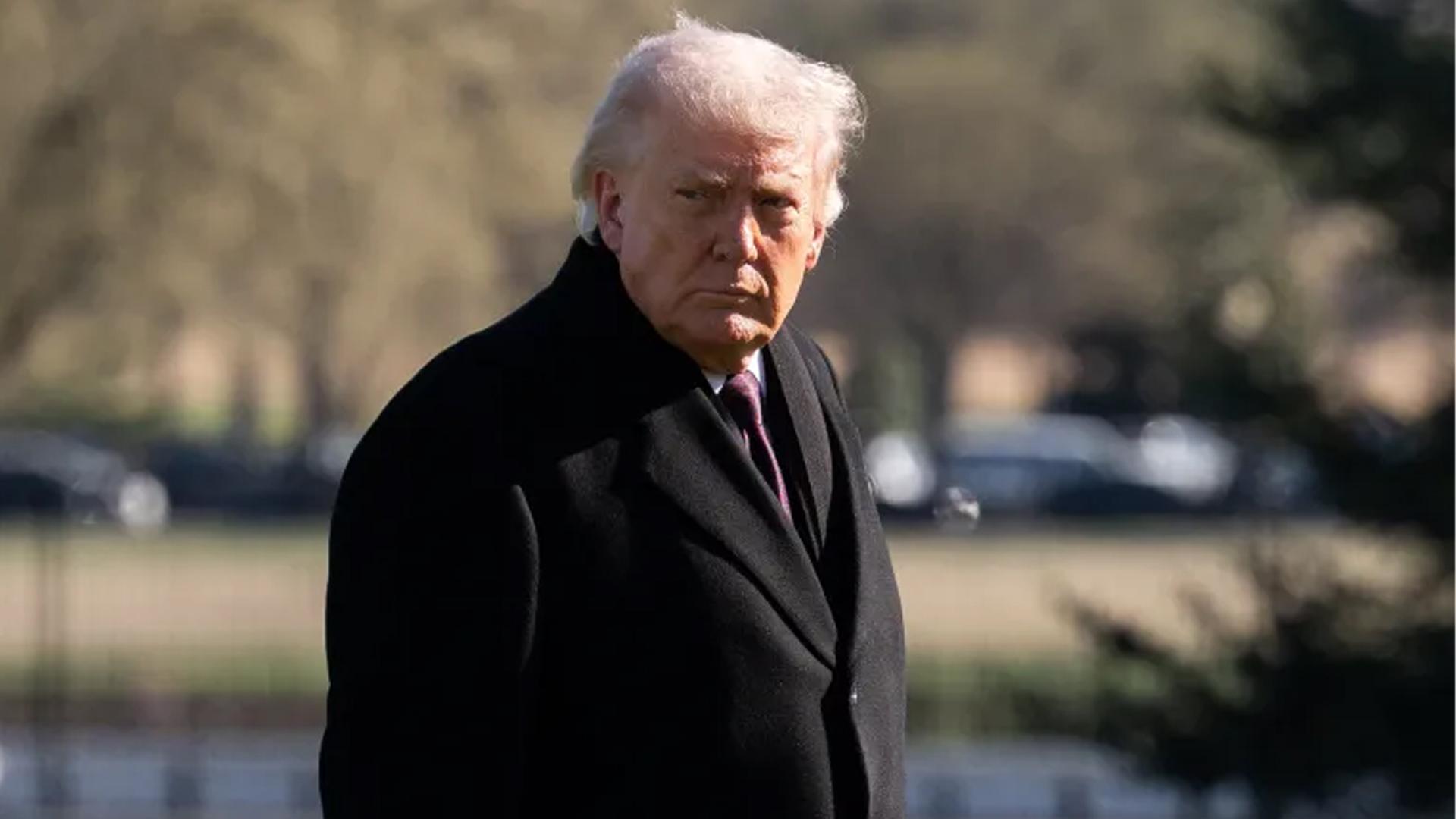 ইতিহাসে কীভাবে থাকবেন ট্রাম্প, ফয়সালা হতে পারে ইরান যুদ্ধে