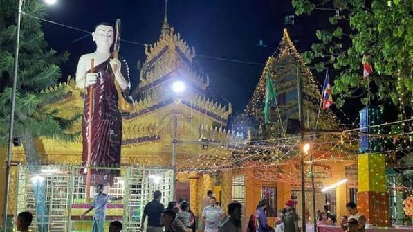 কক্সবাজারে ব্যাপক আয়োজনে প্রবারণা পূর্ণিমা উদ্‌যাপন