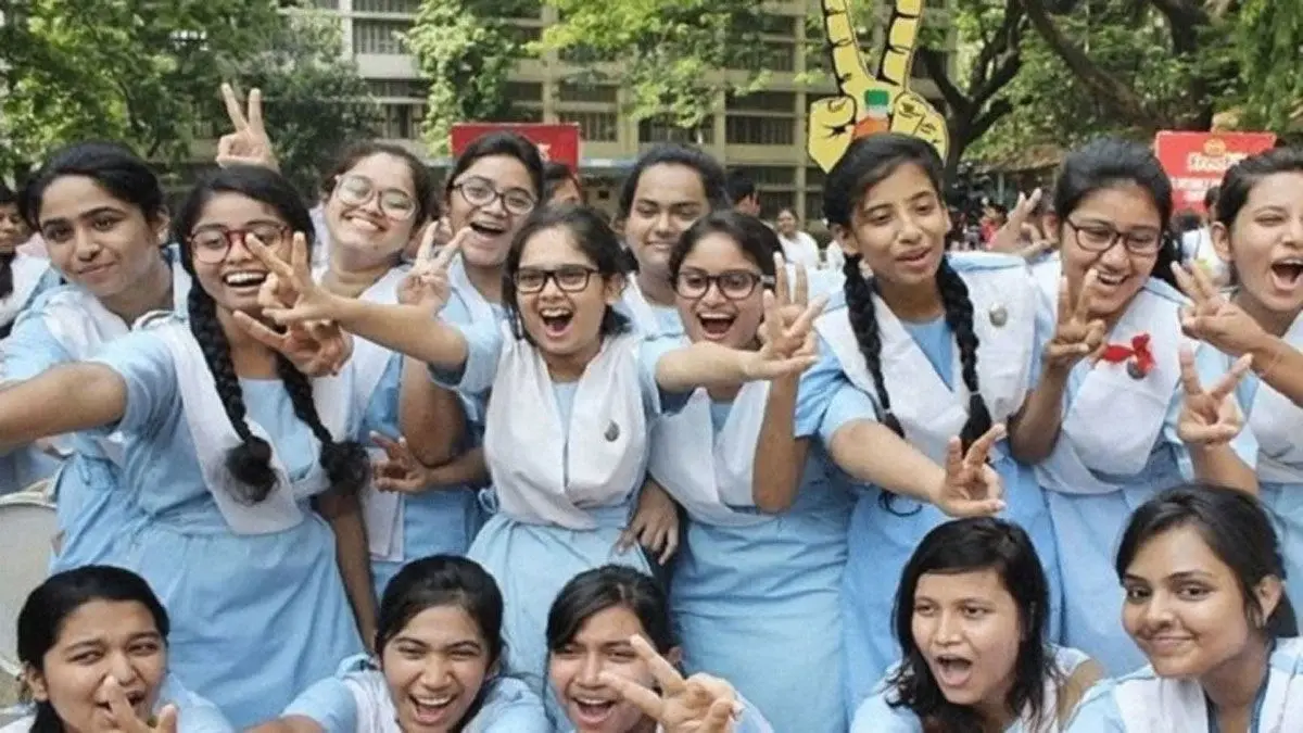 সংযুক্ত ছবি