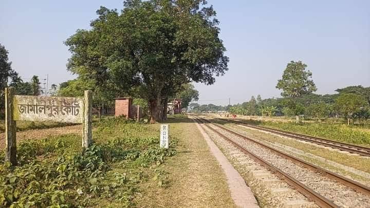 জামালপুর কোর্ট স্টেশন এক যুগ ধরে বন্ধ, দুর্ভোগে যাত্রীরা