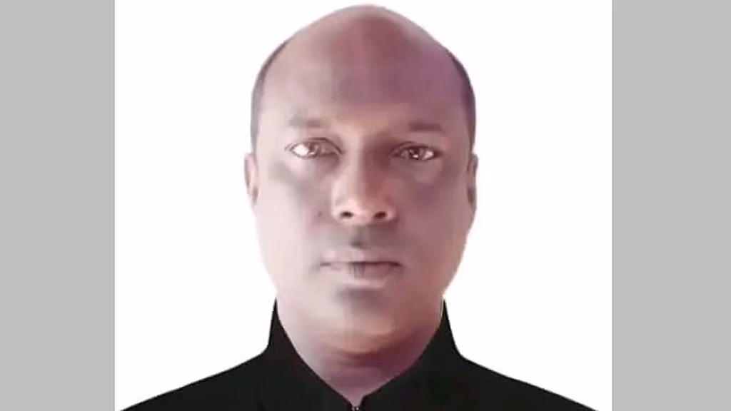 সংযুক্ত ছবি