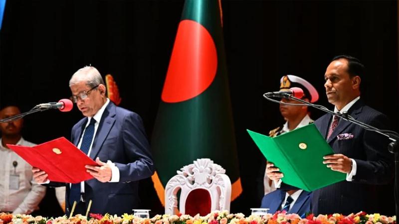 রাষ্ট্রপতি হিসেবে শপথ নিলেন মির্জা ফখরুল