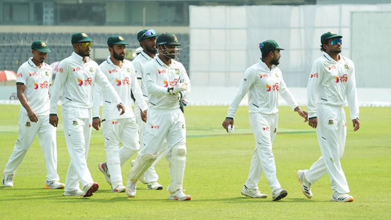 বাংলাদেশের স্পিনারদের পাত্তা না দিয়ে বড় জয় ওয়েস্ট ইন্ডিজের