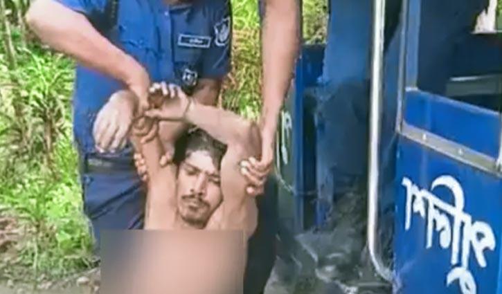 গাছ থেকে পড়ে আহত চোর, ডাকলেন বাড়ির মালিককে