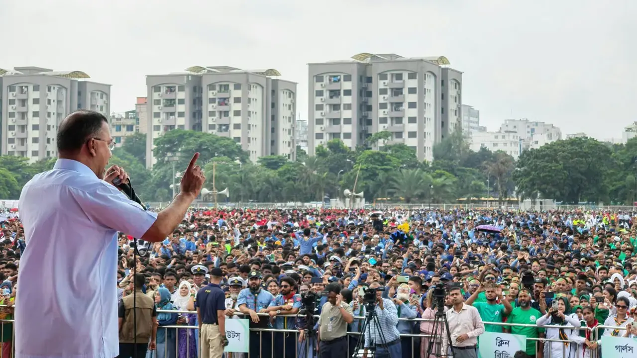 আমরা দেশকে পুনর্গঠন করতে চাইলে কেউ ঠেকিয়ে রাখতে পারবে না : প্রধানমন্ত্রী