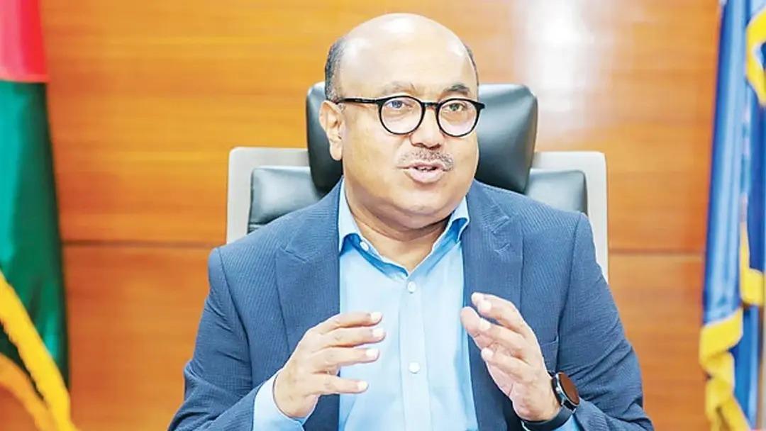 পিএসসি চেয়ারম্যানের পদ থেকে পদত্যাগ করলেন অধ্যাপক মোবাশ্বের মোনেম