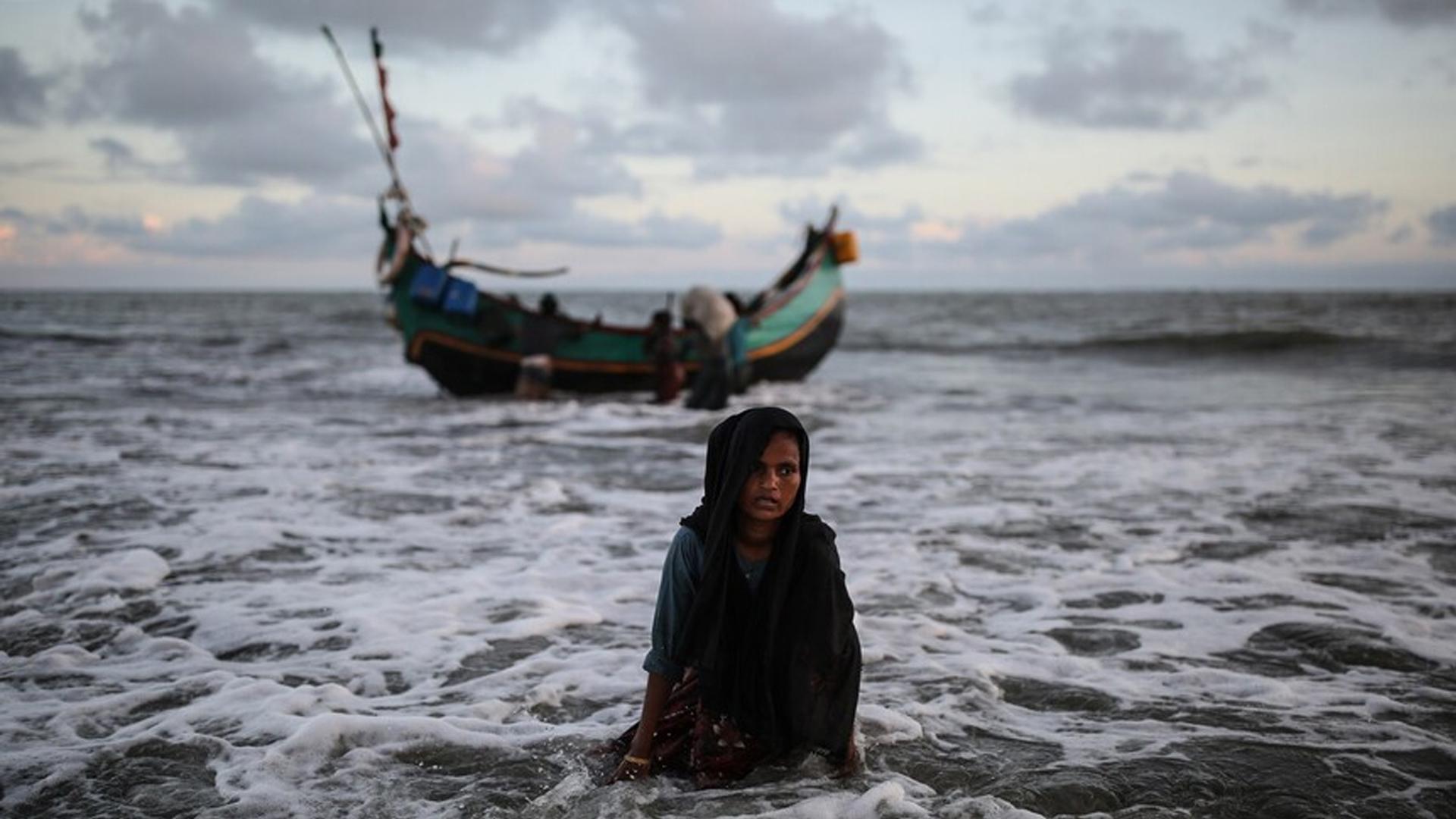 মালয়েশিয়াগামী ট্রলারডুবি: ‘গোপন কক্ষ’ ও ৩৩ লাশের রহস্য