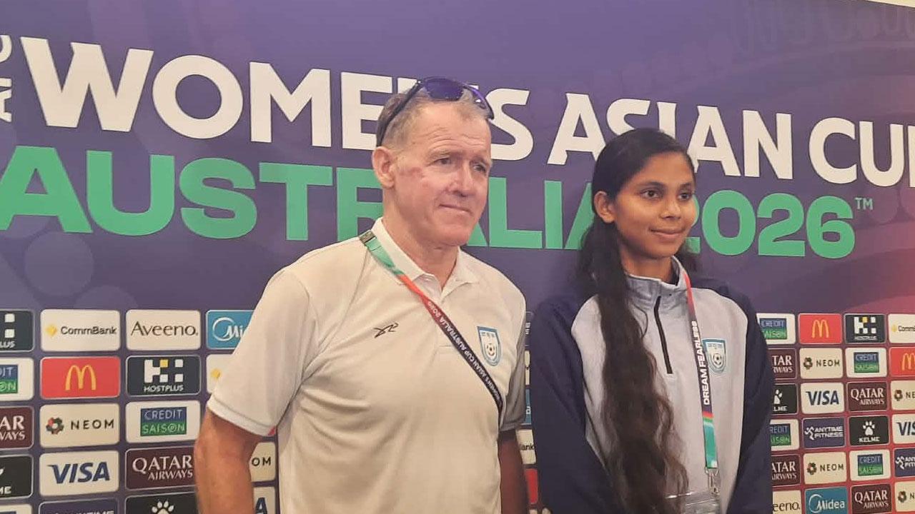 চীনের বিপক্ষেও হাই লাইন ডিফেন্স!