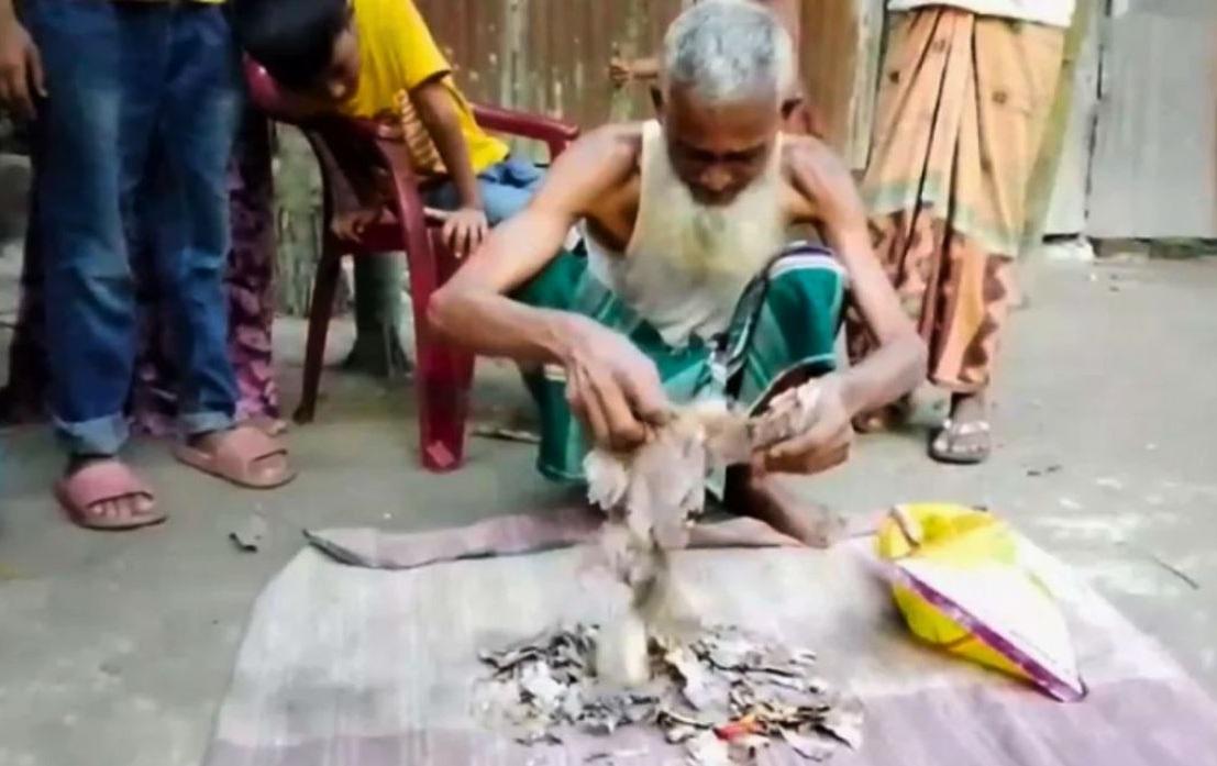 স্ত্রী-সন্তানের ভবিষ্যৎ গড়ার স্বপ্নে আলমারিতে জমানো টাকা নষ্ট করেছে ইঁদুর আর উইপোকা