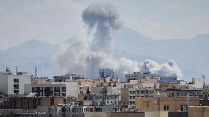 ইরানের পশ্চিমাঞ্চলীয় শহরে বোমা হামলা, ৪৩ সেনা নিহত